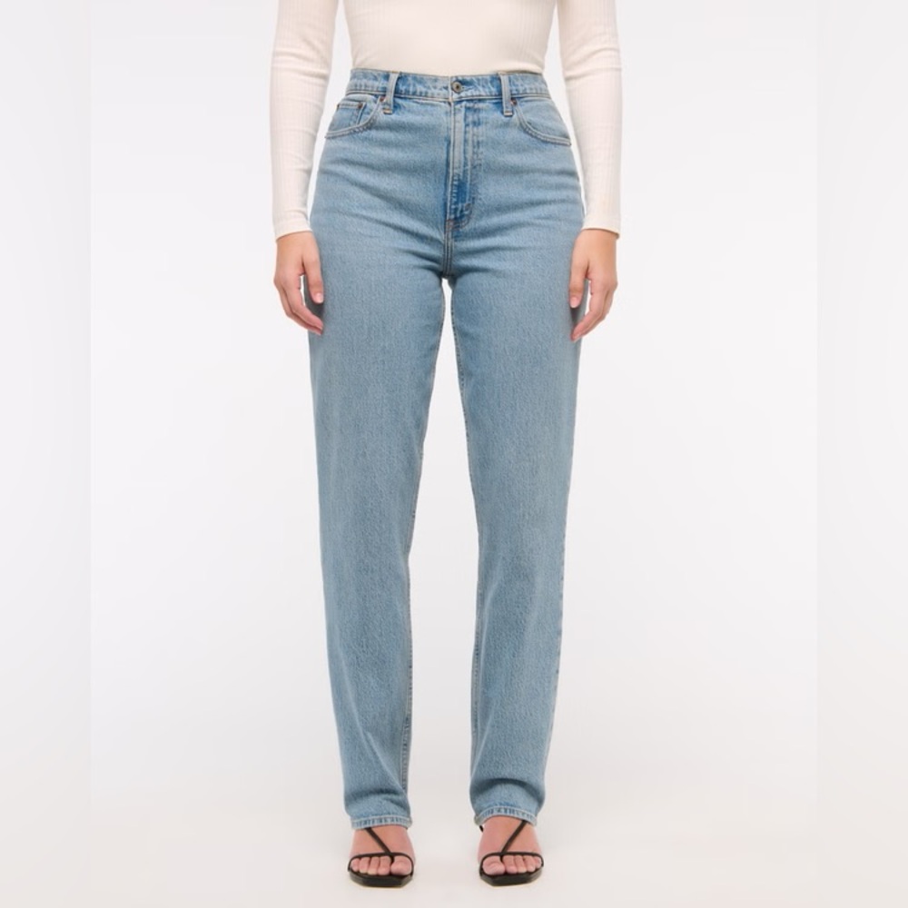 Abercrombie & Fitch Curve Love Ultra High Rise 90s Straight Jean Medium Wash - Picture 2 of 9